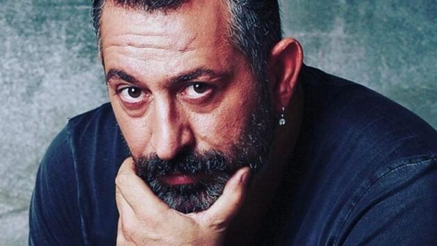 Cem Yılmaz… ELEŞTİRİLERE DAYANAMADI; “BAKIYORSUN NORMAL İNSAN AMA DELİ”