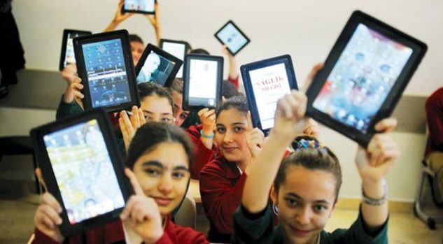 MEB’den açıklama: Ücretsiz tablet başvuruları başladı