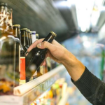 İzmir Valiliği’nden alkol ve sigara satan işletmeler için karar