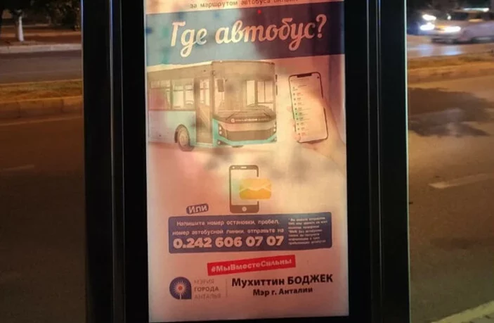 Antalya’da Ruslara özel rusça otobüs tabelası