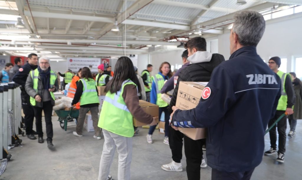 <strong>BODRUM’DAN 52 ARAÇ BÖLGEYE SEVK EDİLDİ</strong>
