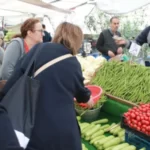 Çarşı pazarda sebze ve meyve fiyatlarındaki fahiş artış durmuyor: Bir adet soğan 6.28 TL