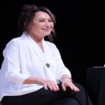DEMET AKBAĞ / Bir Demet Muhabbet…