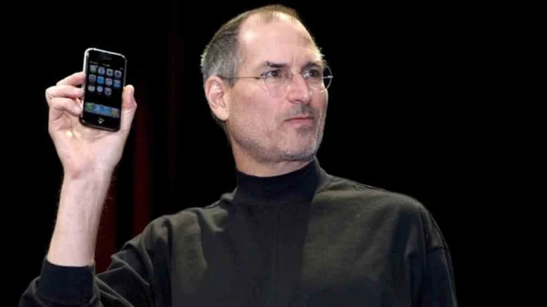 Steve Jobs’a göre yüksek zekaya sahip insanlarda görülen 4 alışkanlık